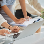 verifica-dei-dati-sul-laptop
